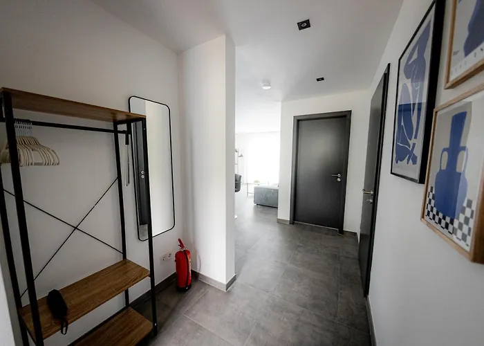 Bonnystay Und Entspannung Naehe Zentrum * ヘルツォーゲンアウラッハ