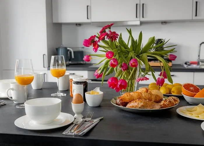 Bonnystay Und Entspannung Naehe Zentrum アパート ヘルツォーゲンアウラッハ